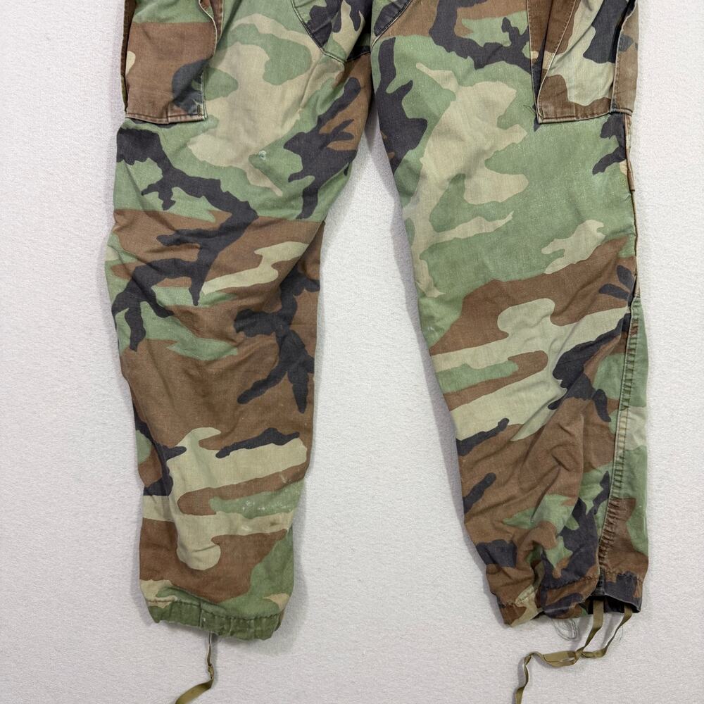 Vintage Camo Cargo Pants Small Adjustable Army Military Woodland Distressed 90s - Picture 11 of 16